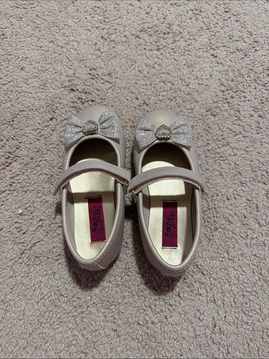Rachel Shoes Other - Rachel Shoes Girls' Cream Glitter Bow Mary Jane